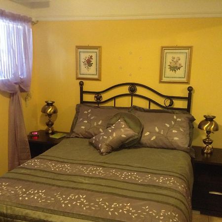 Douces Évasions Bed and Breakfast Saint-Anselme Esterno foto