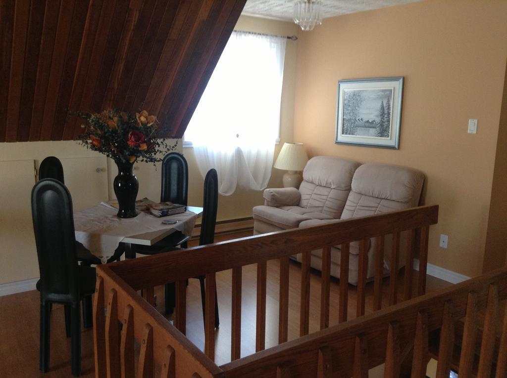 Douces Évasions Bed and Breakfast Saint-Anselme Esterno foto